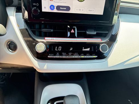 New 2026 Toyota Corolla SE FWD image 22