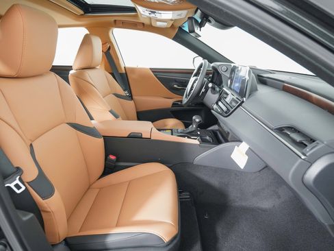 New 2025 Lexus ES 350 w/ Premium Package image 17