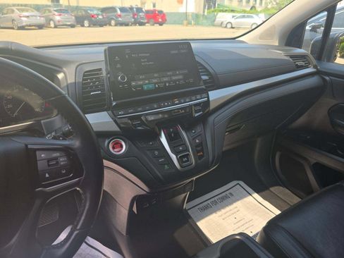 Used 2025 Honda Odyssey EX-L image 6