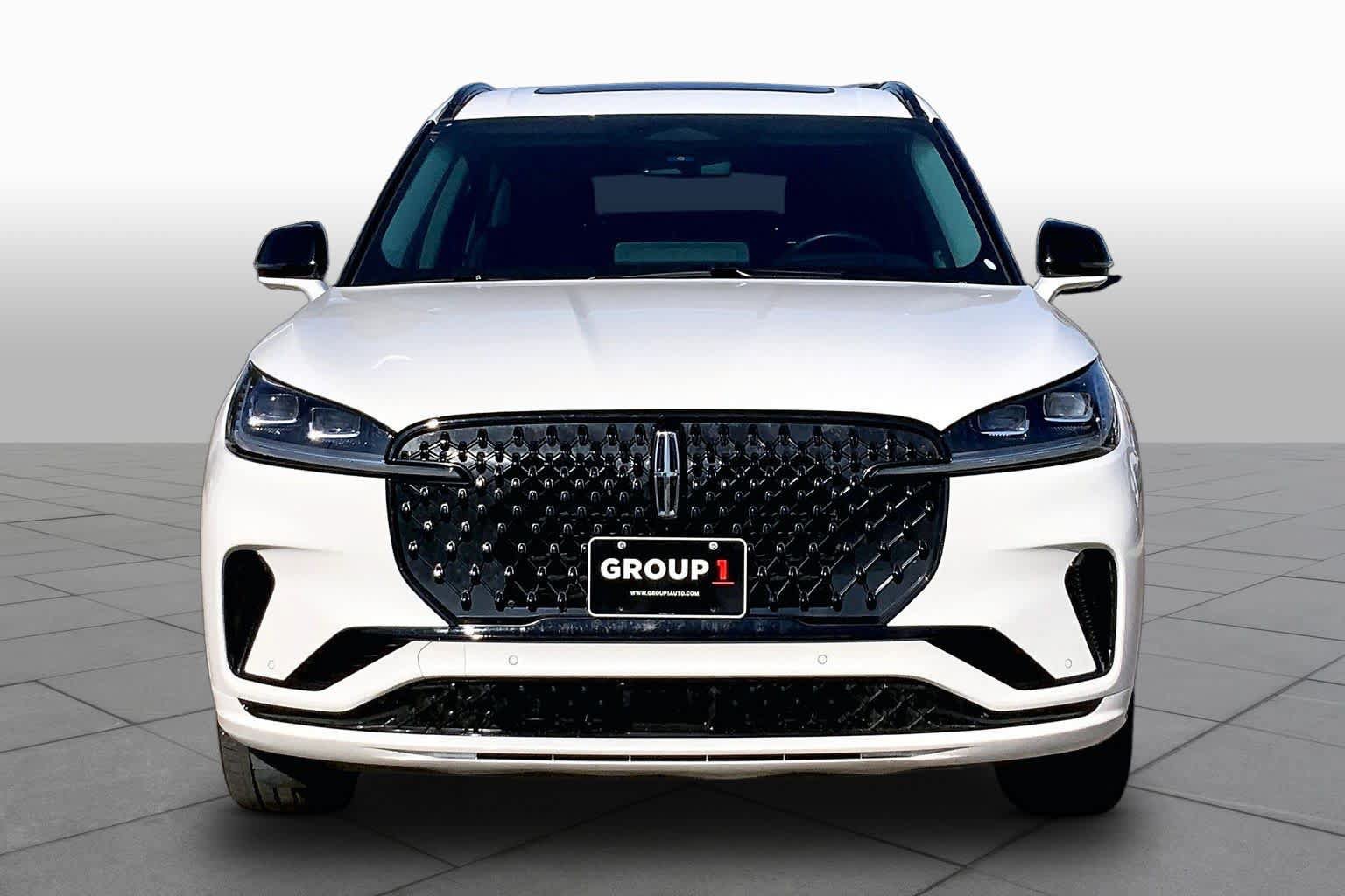 Used 2025 Lincoln Aviator Reserve w/ Equipment Group 201A AWD/4WD image 4