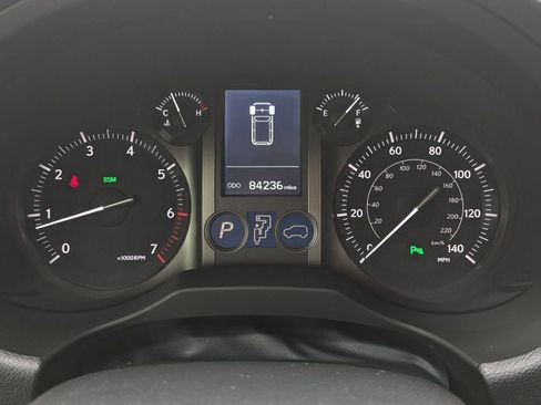 Used 2017 Lexus GX 460 Premium w/ Premium Package image 18