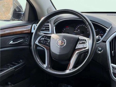 Used 2015 Cadillac SRX Luxury image 16