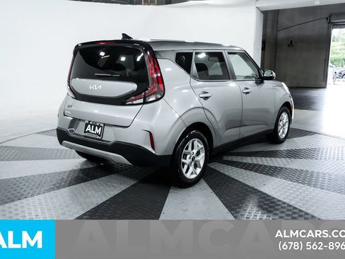 Used 2025 Kia Soul LX w/ LX Technology Package FWD image 7