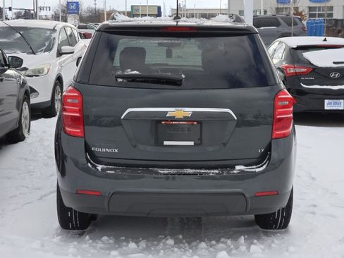 Used 2017 Chevrolet Equinox LT image 6
