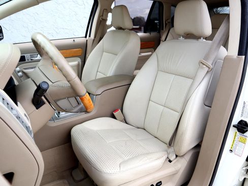 Used 2007 Lincoln MKX FWD image 14