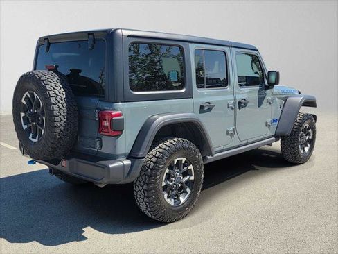 Used 2024 Jeep Wrangler Unlimited Rubicon 4xe AWD/4WD image 3