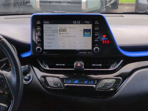Used 2021 Toyota C-HR XLE FWD image 17