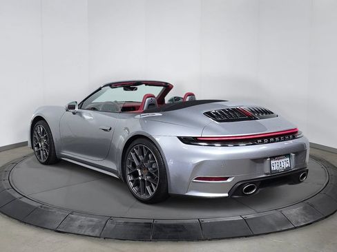 Certified 2025 Porsche 911 Carrera RWD image 3
