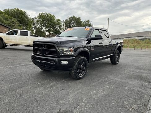 Used 2016 RAM 2500 Big Horn w/ Black Appearance Group AWD/4WD image 23