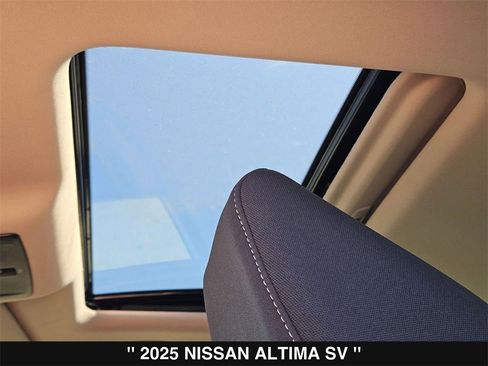 New 2025 Nissan Altima 2.5 SV image 29
