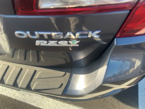 Used 2016 Subaru Outback 2.5i Premium w/ Popular Package #3 image 5