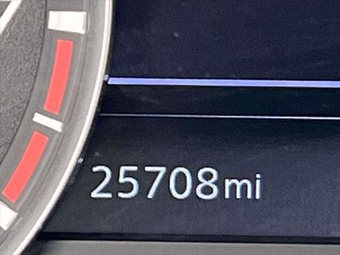 Used 2022 Nissan Frontier SV w/ Technology Package image 27