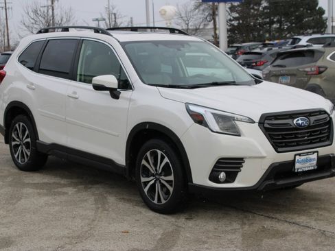 Used 2023 Subaru Forester Limited image 3