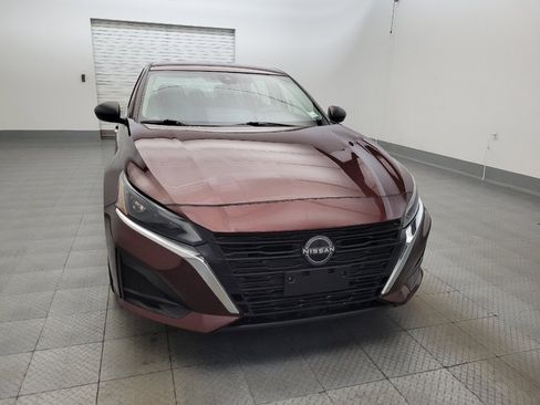 Used 2024 Nissan Altima 2.5 SV FWD image 14