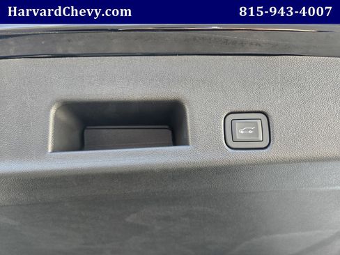 Used 2026 Chevrolet Traverse LT w/ Driver Confidence Package image 34