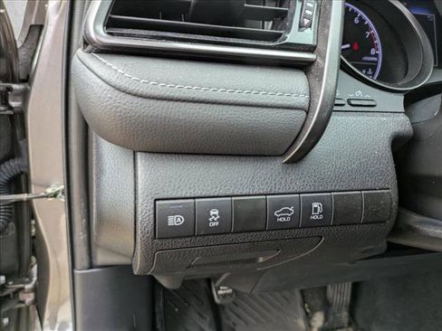 Certified 2022 Toyota Camry SE image 10