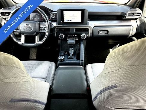 Certified 2025 Toyota 4Runner SR5 AWD/4WD image 29