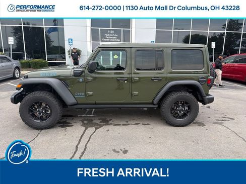Used 2024 Jeep Wrangler Unlimited AWD/4WD image 8