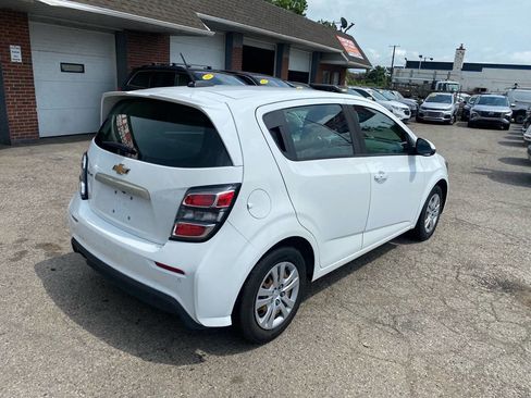 Used 2019 Chevrolet Sonic LT image 9