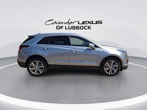 Used 2025 Cadillac XT5 Premium Luxury w/ Technology Package AWD/4WD image 9