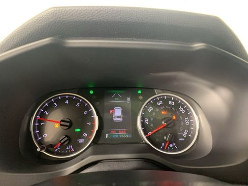 Used 2021 Toyota RAV4 XLE w/ Convenience Package image 22