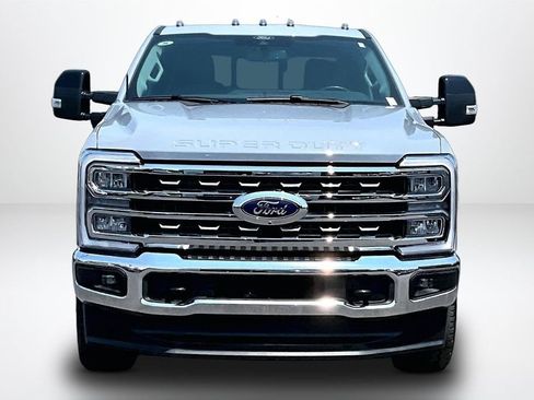 Used 2024 Ford F250 Lariat AWD/4WD image 2