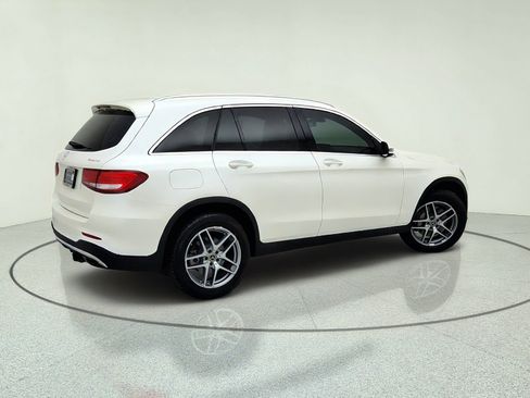 Used 2017 Mercedes-Benz GLC 300 4MATIC image 8