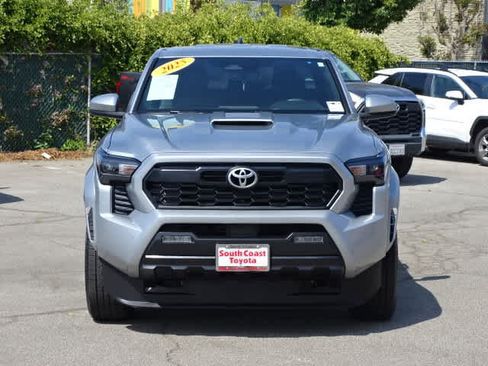 Certified 2025 Toyota Tacoma TRD Sport RWD image 3