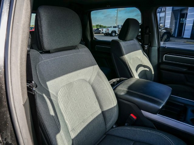 Used 2022 RAM 1500 Big Horn AWD/4WD image 18