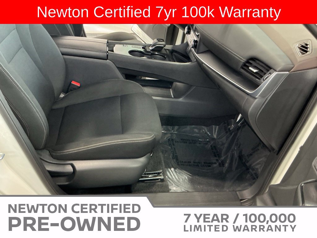 Used 2023 Nissan Rogue S FWD image 13