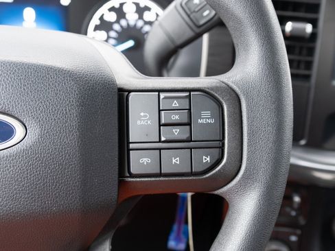 Used 2023 Ford F150 XL w/ Trailer Tow Package image 7