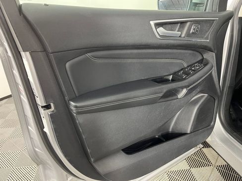 Used 2015 Ford Edge Titanium image 10