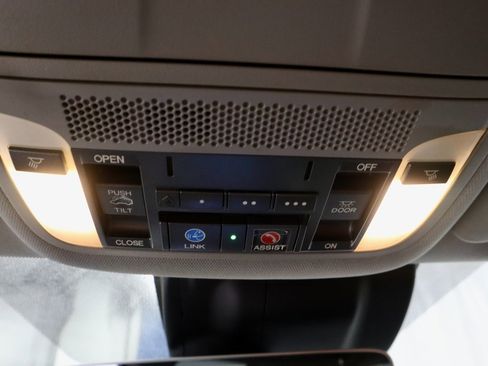 Used 2017 Acura MDX SH-AWD w/ Technology Package image 25