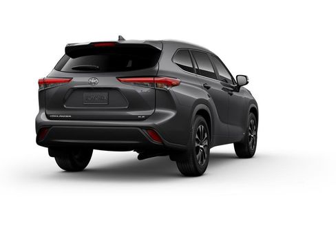 New 2025 Toyota Highlander XLE image 9