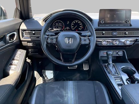 Used 2023 Honda Civic Sport image 6