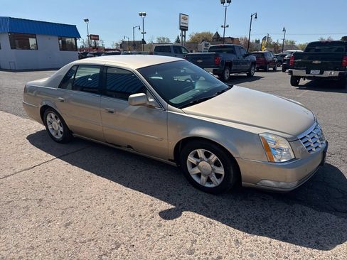 Used 2006 Cadillac DTS FWD image 5