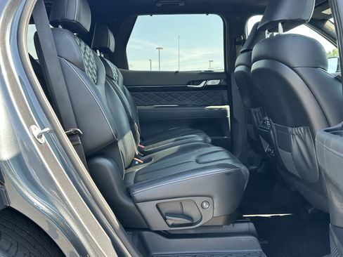 Used 2020 Hyundai Palisade Limited FWD image 15
