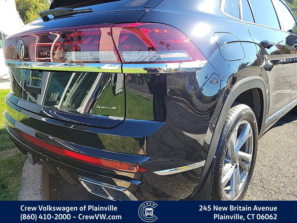 Certified 2024 Volkswagen Atlas Cross Sport SEL R-Line w/ Adventure Package AWD/4WD image 31