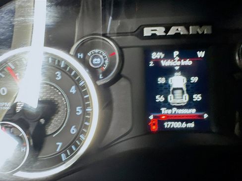 Used 2024 RAM 2500 Big Horn w/ Bed Utility Group image 19