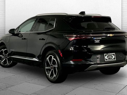 Used 2025 Chevrolet Equinox EV LT image 11