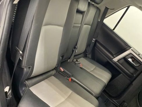 Used 2016 Toyota 4Runner SR5 Premium AWD/4WD image 37