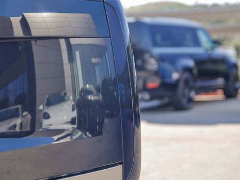 New 2026 Land Rover Range Rover SE image 7