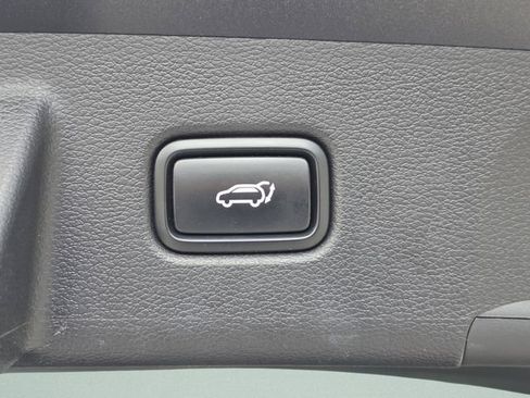 Used 2022 Kia Telluride EX w/ EX Premium Package AWD/4WD image 14