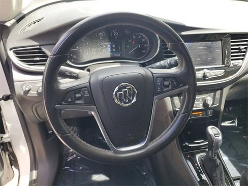 Used 2022 Buick Encore Preferred w/ Safety Package image 5