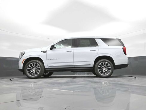 New 2026 GMC Yukon Denali w/ Sun & Power Step Package image 40