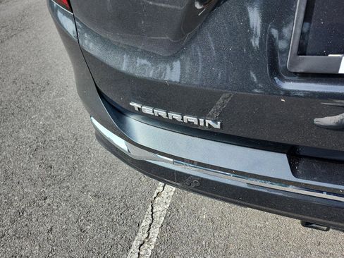 Used 2019 GMC Terrain Denali w/ Advanced Safety Package image 4