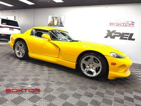 Used 2001 Dodge Viper RT/10 RWD image 1