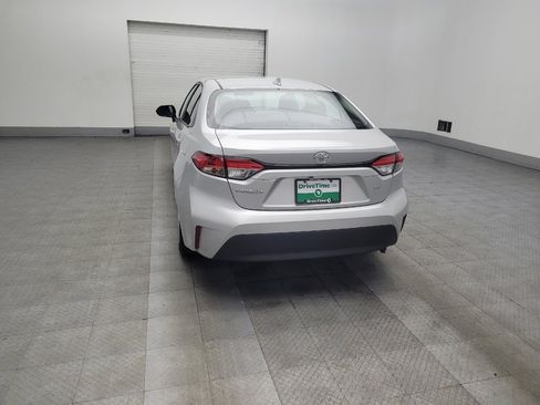 Used 2025 Toyota Corolla LE image 6