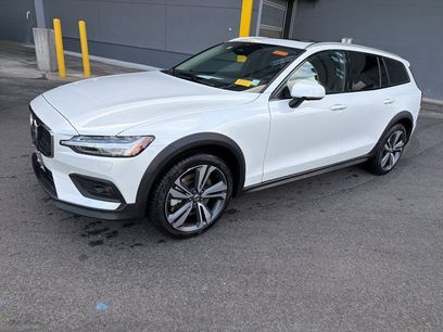Certified 2025 Volvo V60 B5 Cross Country Plus