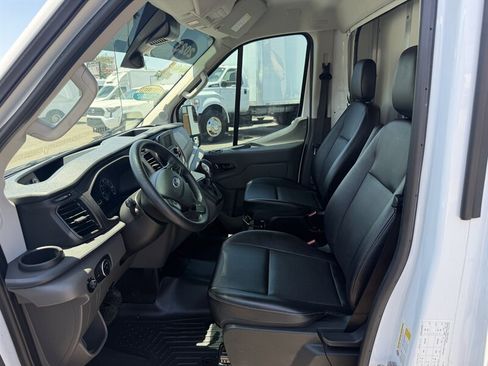 Used 2023 Ford Transit 350 DRW RWD image 12